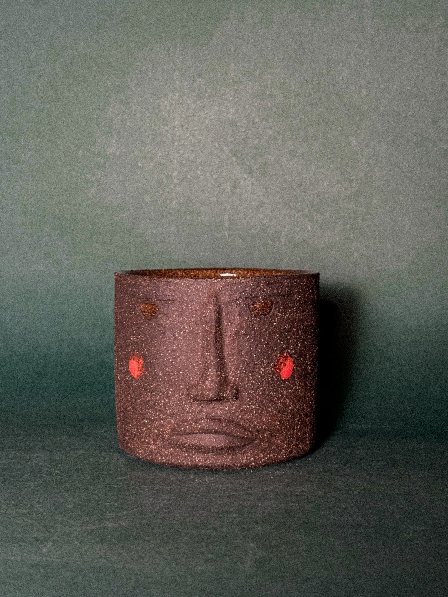 Numb face brown