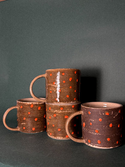 Classic mug Brown & Dots