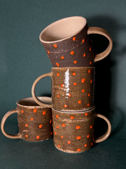 Classic mug Brown & Dots